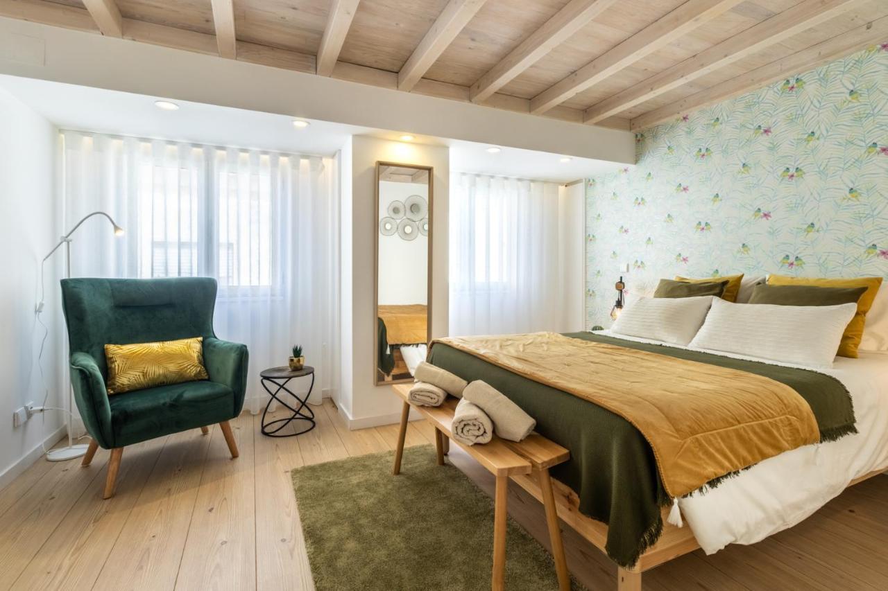 Carol Beach House Назаре Экстерьер фото