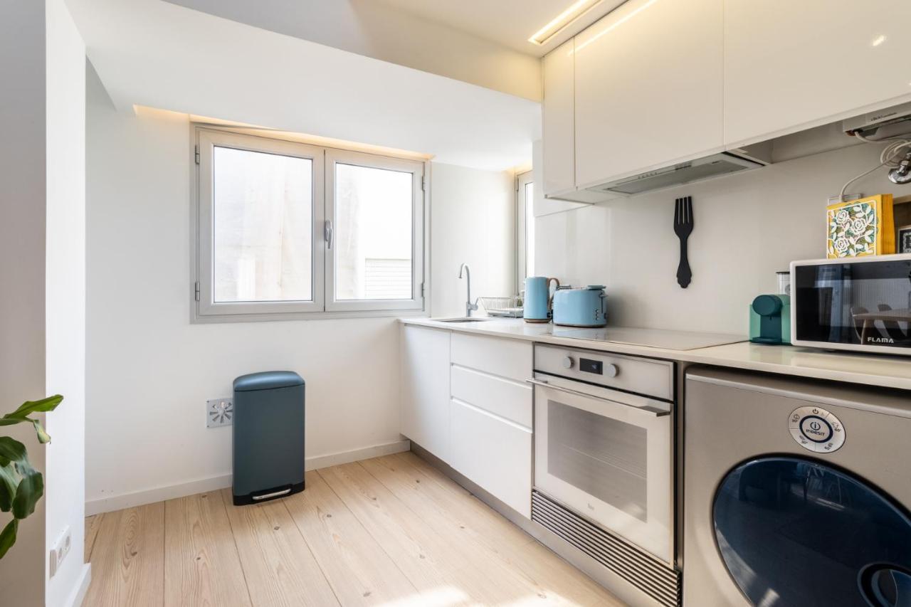 Carol Beach House Назаре Экстерьер фото
