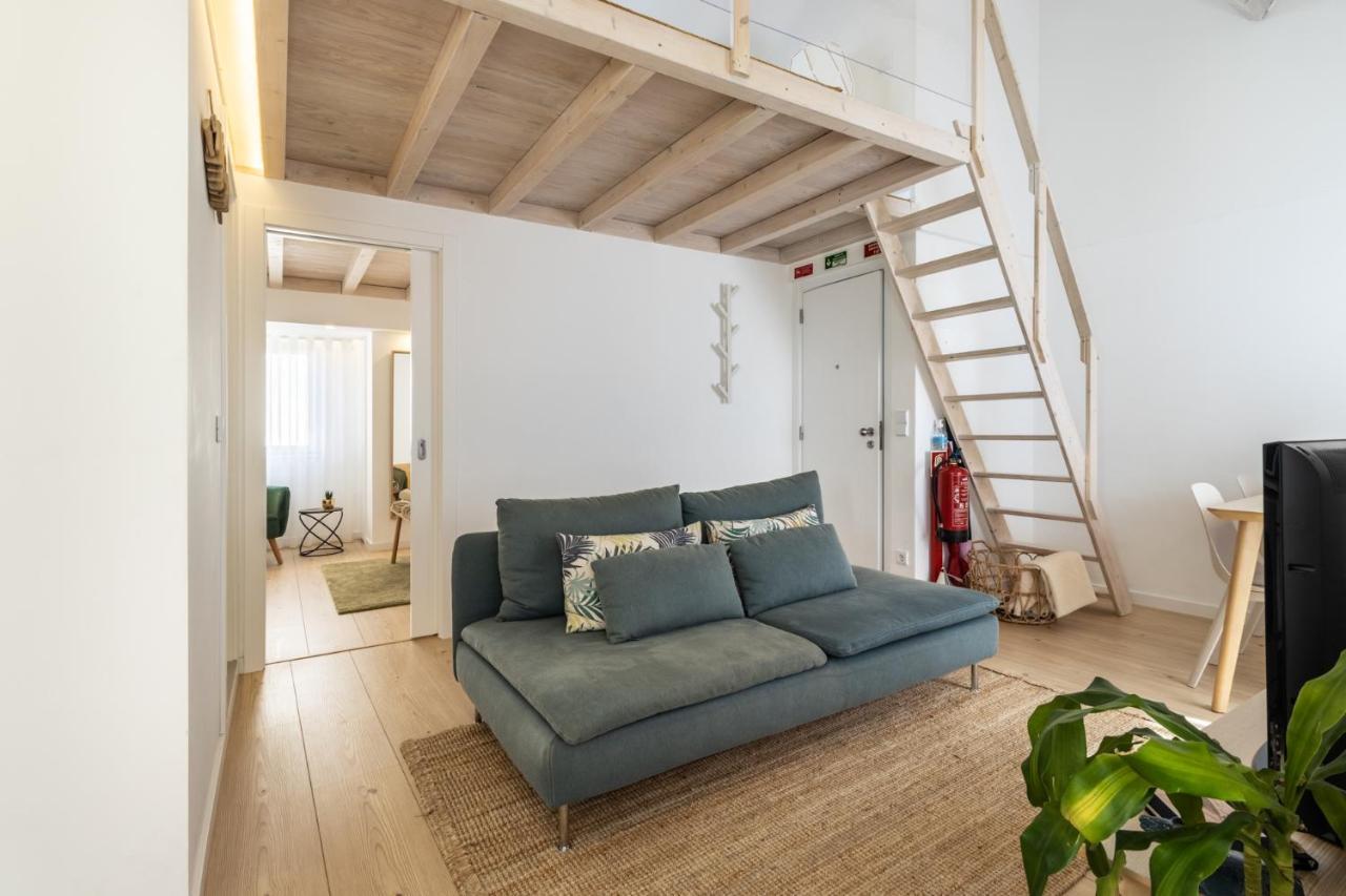 Carol Beach House Назаре Экстерьер фото